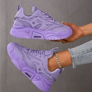 RESERVED Women's Chunky Sneakers For Sports And Student Wear
